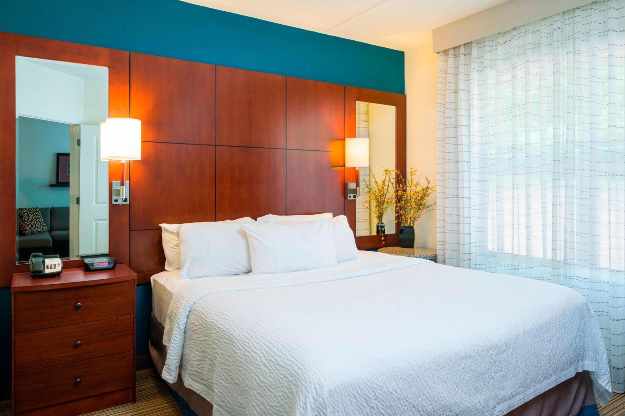 Residence Inn By Marriott Philadelphia Лангхорн Экстерьер фото